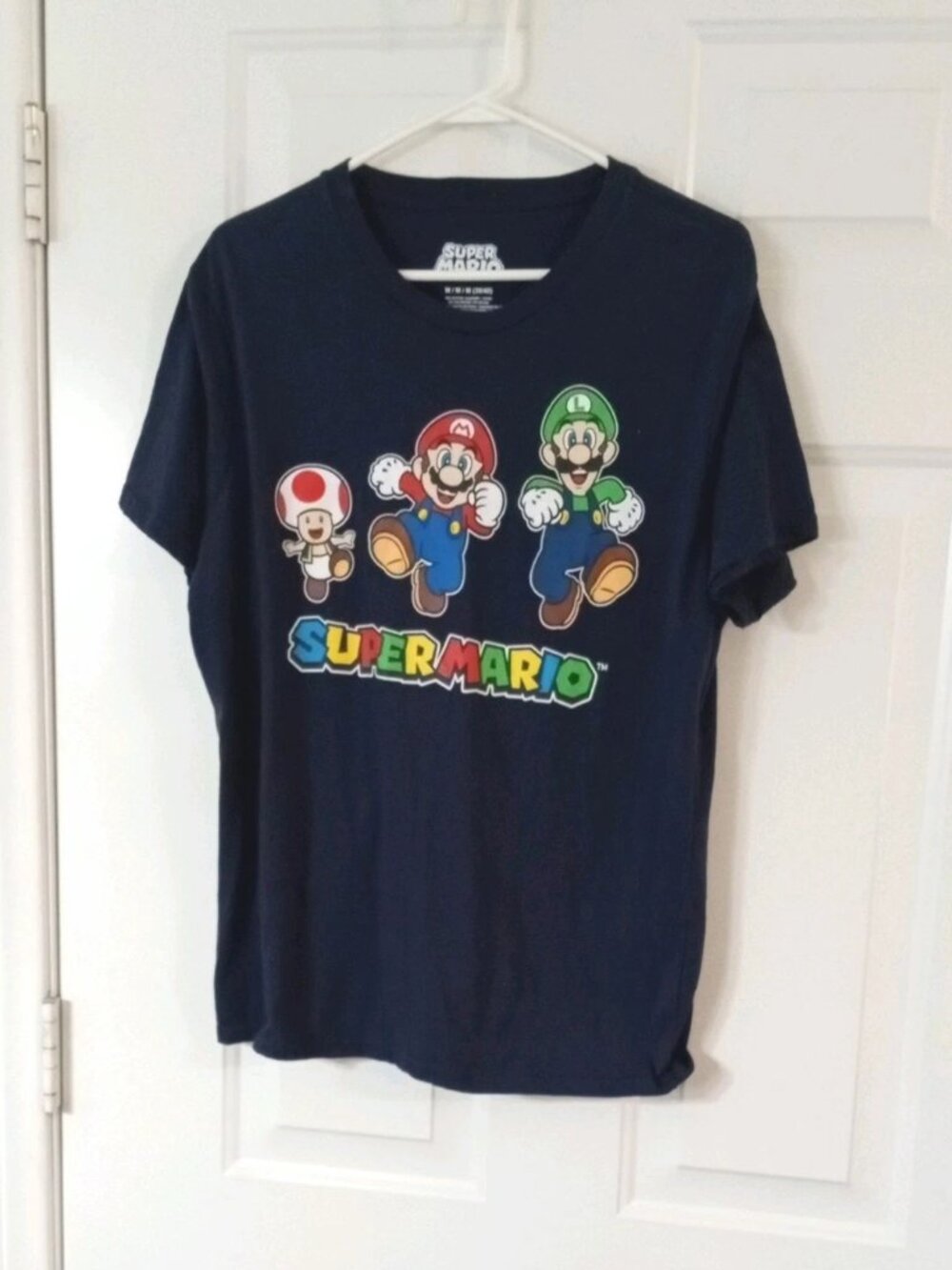 Super Mario Graphic T-shirt Navy Blue Men's ’s Size Medium (38-40) Short Sleeve
